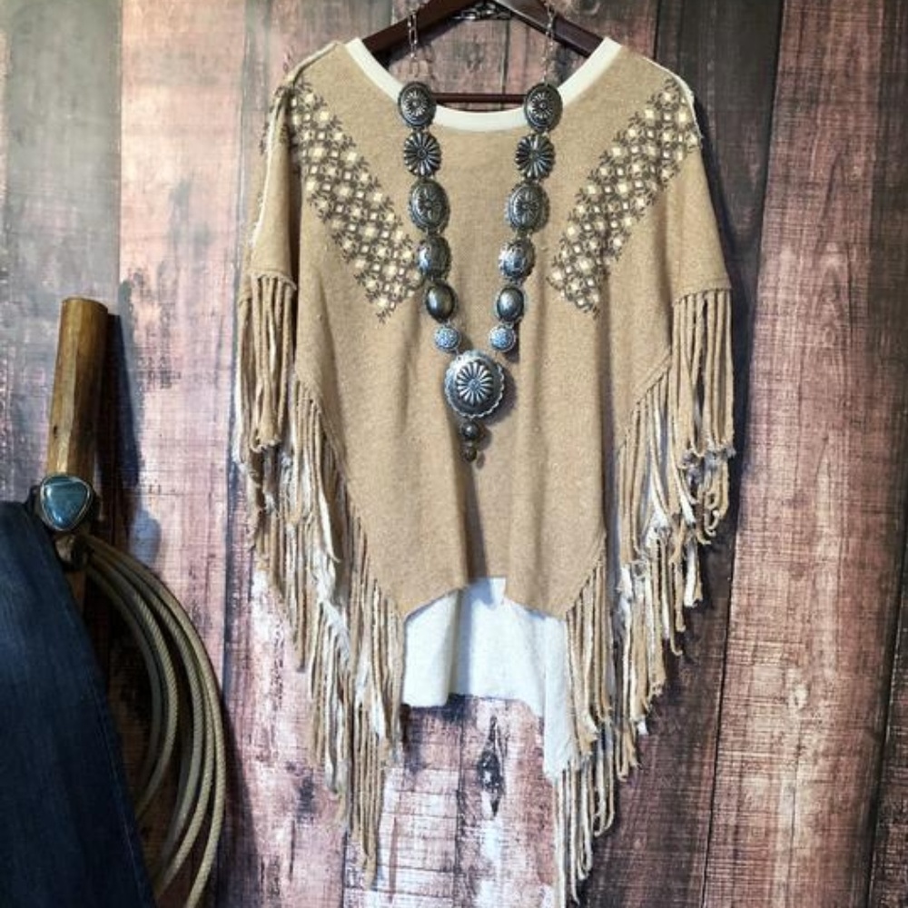 Western Fringe Poncho  M/L Price FIRM